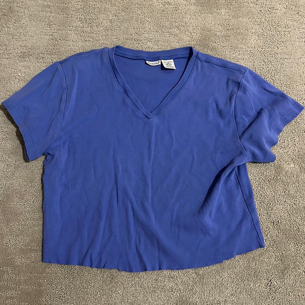 cropped v neck